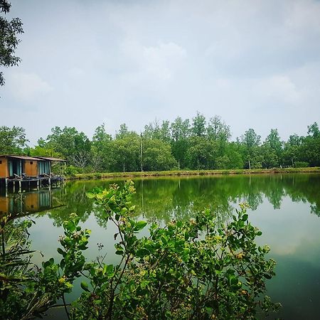 Calm At Bangphat Bor Saen Luaran gambar