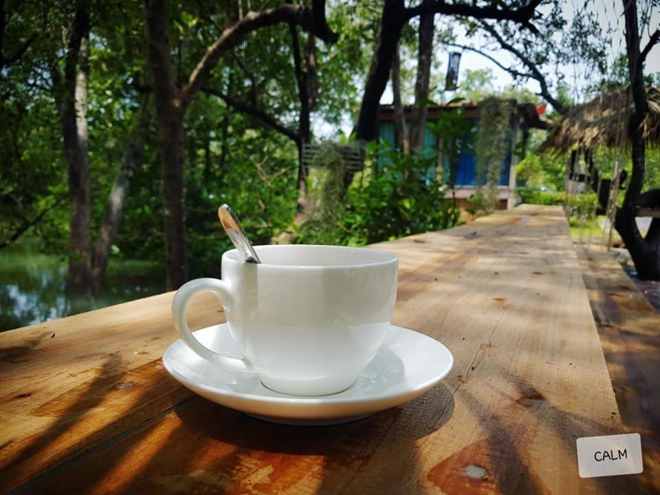 Calm At Bangphat Bor Saen Luaran gambar